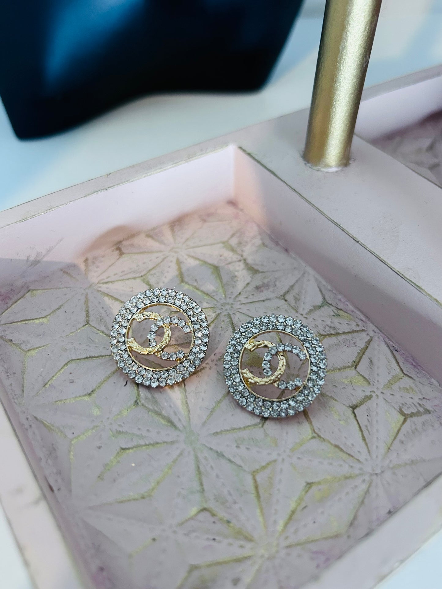 Circle Rhinestone CiCi