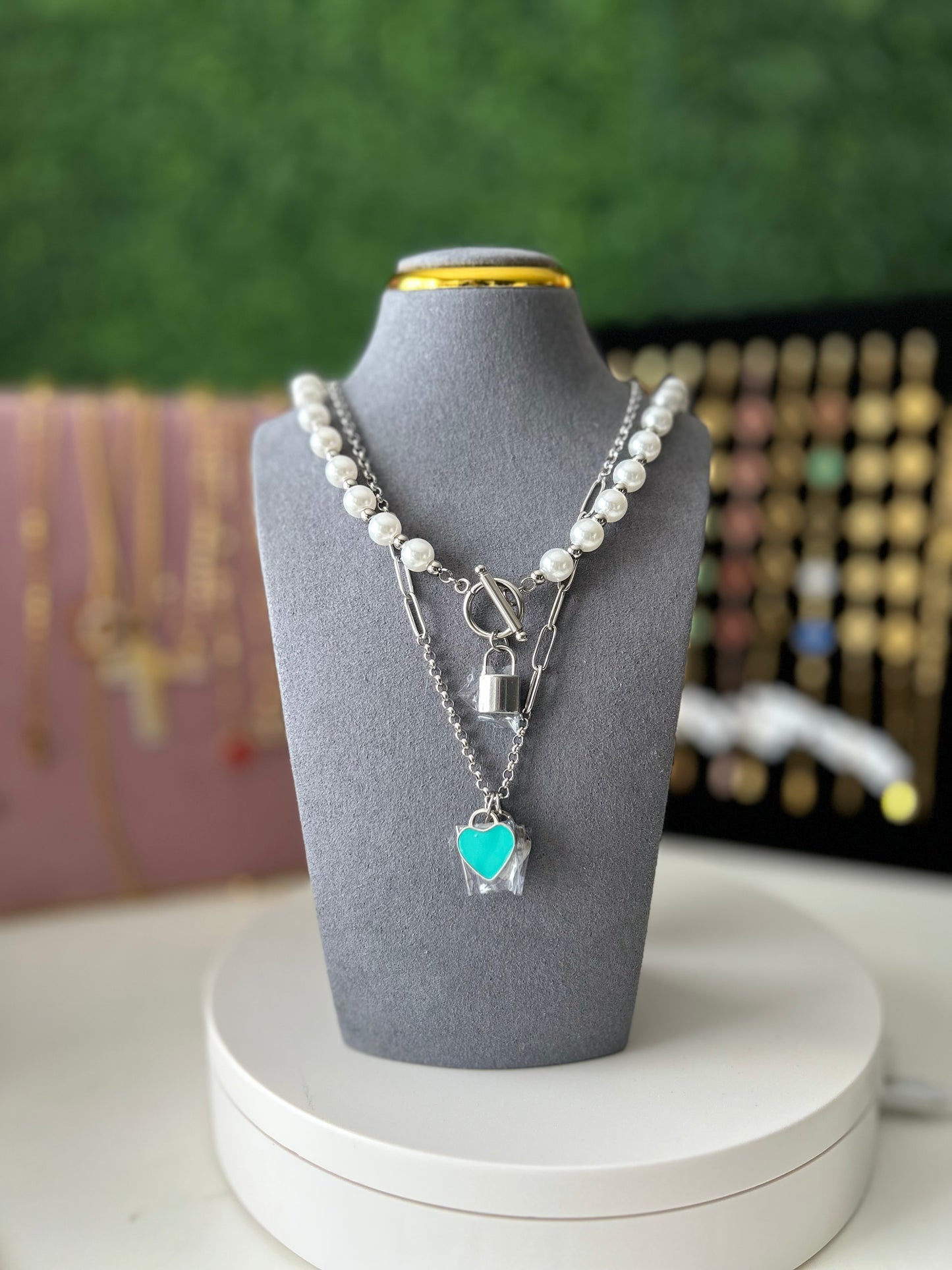 Tiff Necklace Set