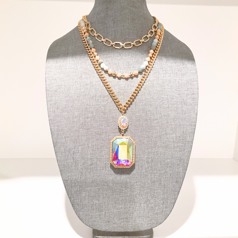 Joyful Pendant Necklace - Beige