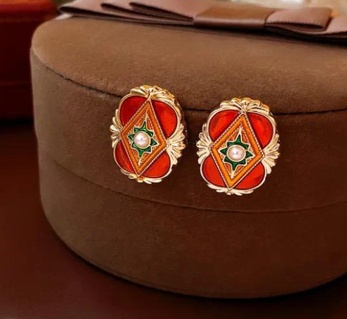 Candra Earrings